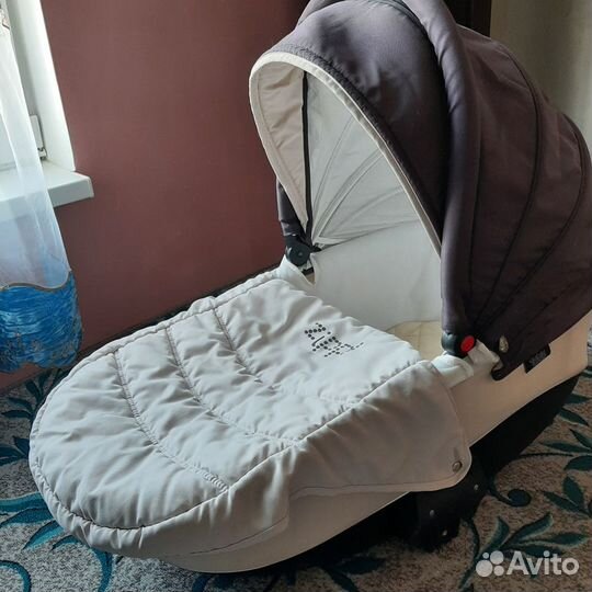 Коляска zippy