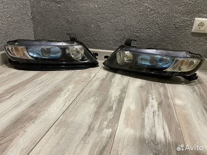 Фары honda odyssey rb1 rb2 2004 год xenon