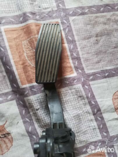 Педаль газа