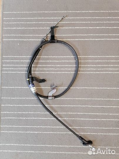 Трос стояночного тормоза hyundai/KIA 597701F500