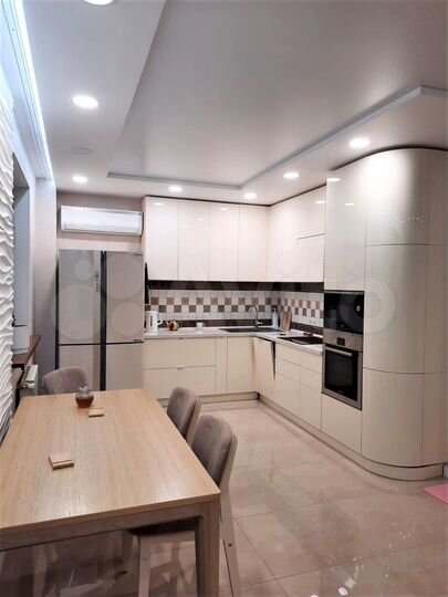 2-к. квартира, 71,4 м², 7/9 эт.