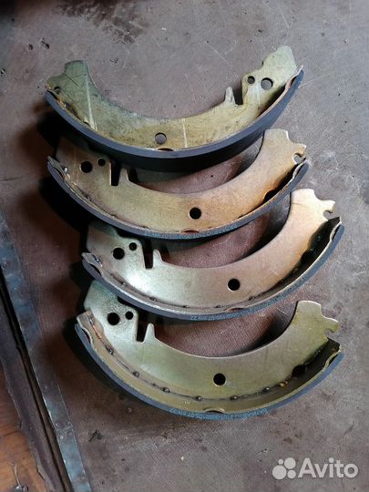 Колодки задние chevrolet niva новые