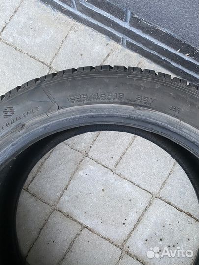 Goodyear UltraGrip 8 235/45 R18