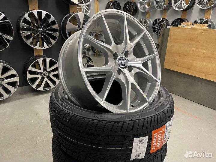 Диски R17 HRE P101 на Solaris Vesta Rio