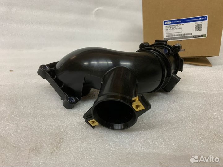 Патрубок BB3Q6K770AD