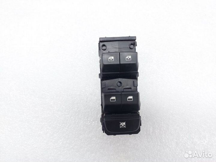 Блок управления стеклоподъемниками Kia Ceed CD
