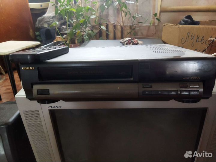 Видеомагнитофон aiwa