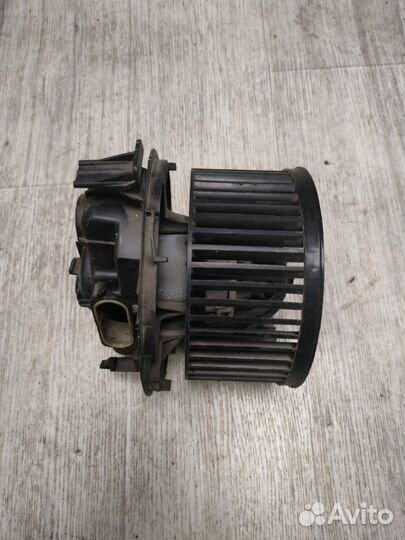 Вентилятор отопителя Renault Megane LM2Y K4M812