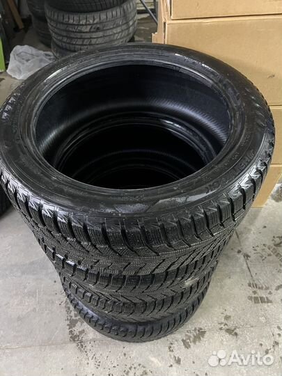 Hankook Winter I'Cept X RW10 255/45 R20