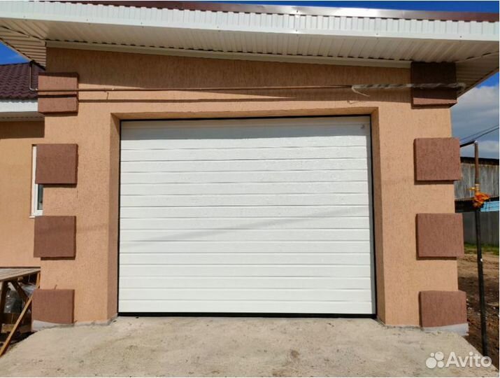 Секционные ворота