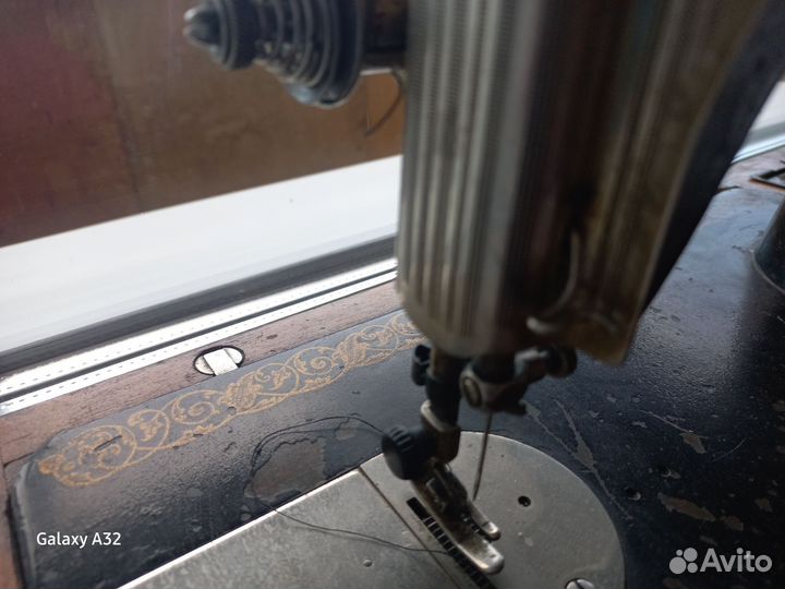 Швейная машина