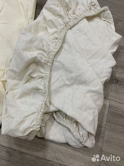 Простынь на резинке в детскую кровать