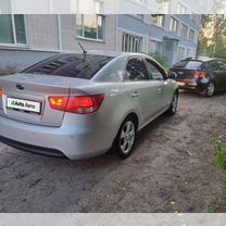 Kia Cerato 1.6 AT, 2010, 232 000 км, с пробегом, цена 719 000 руб.