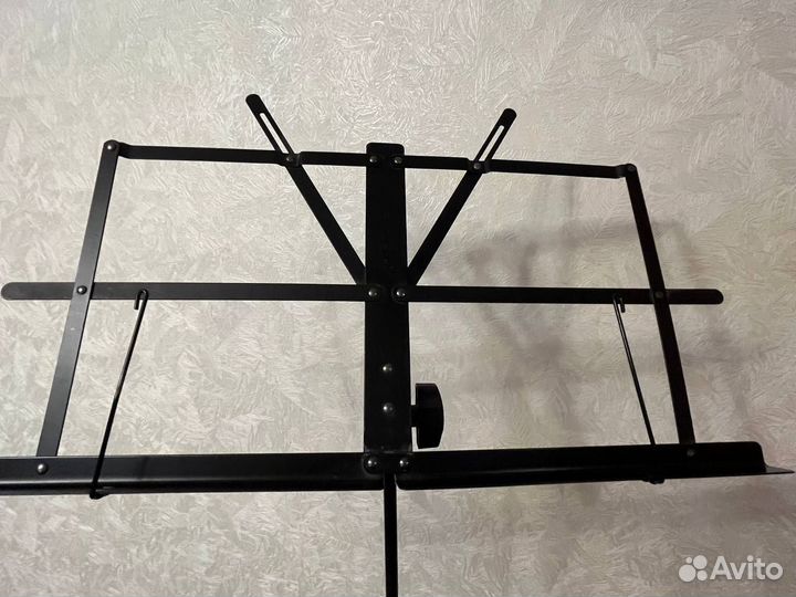 Подставка для нот (пюпитр)