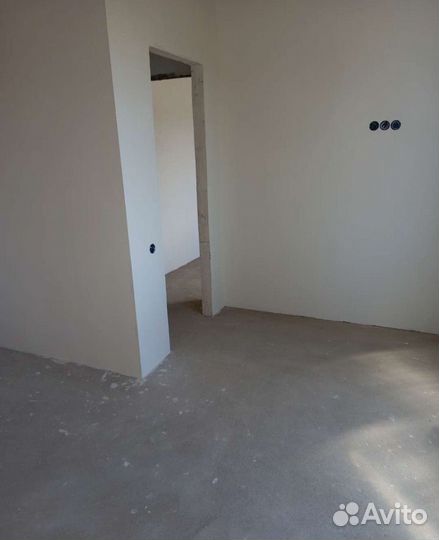 Шпаклёвка стен, покраска стен