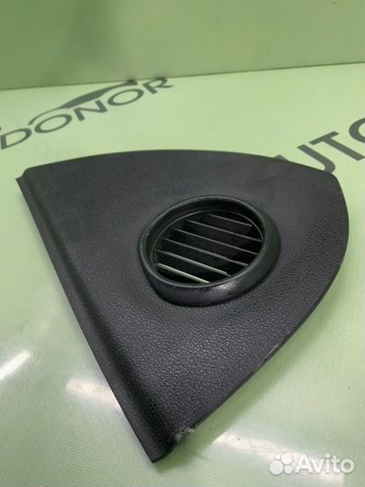 Накладка на торпедо правая Audi Q7 4L 3.0D casa