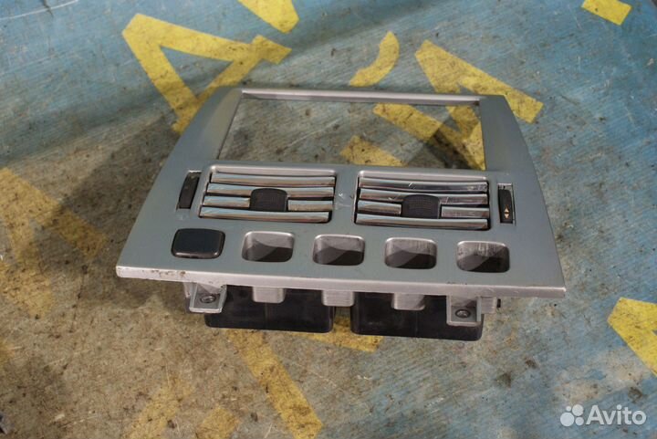 Рамка магнитолы Vortex Estina