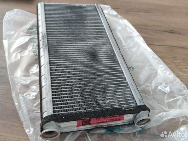 Радиатор охлаждения Renge Rover sport