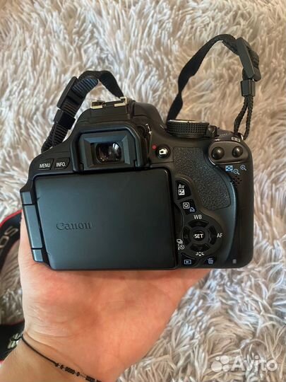 Canon eos 600d + EF-S 18-55 III Kit