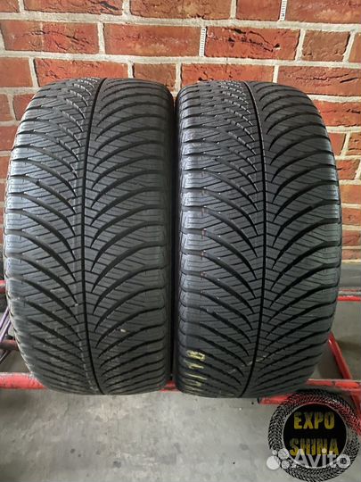Goodyear Vector 4Seasons Gen-2 225/40 R18 92Y