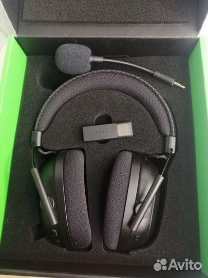 Беспроводная гарнитура razer Blackshark v2 pro