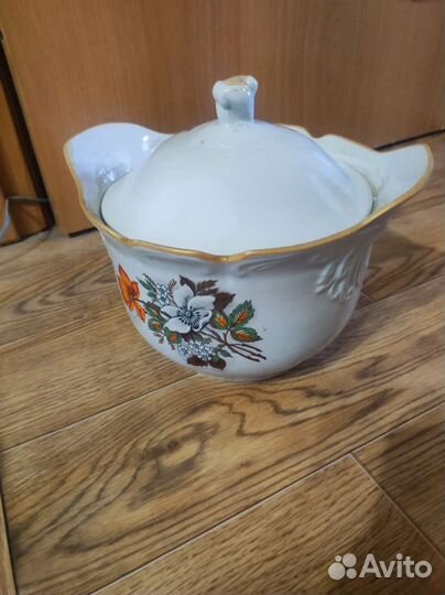 Фарфоровая супница СССР