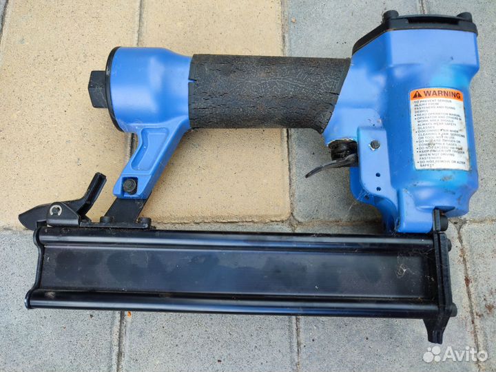 Sumake пневмопистолет для скоб fg1701