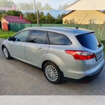 Ford Focus 1.6 MT, 2013, 240 184 км, с пробегом, цена 720 000 руб.