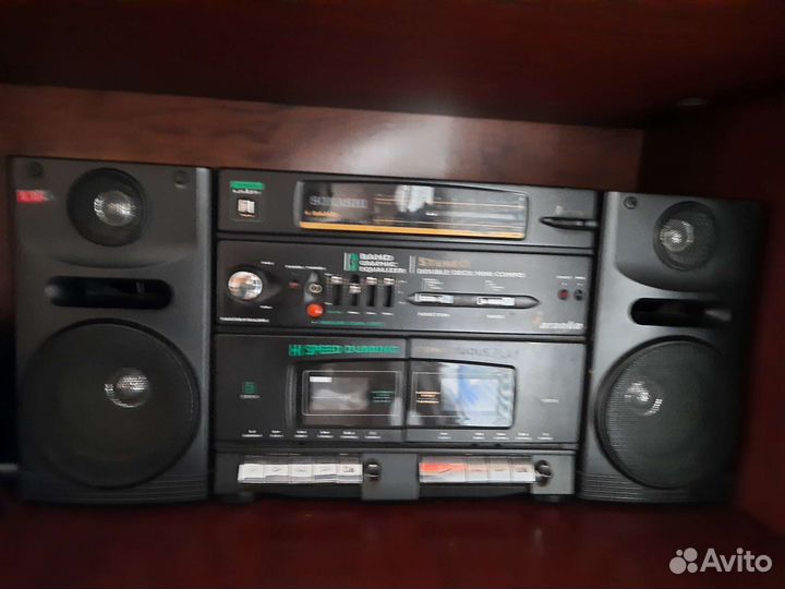 Кассетный магнитофон