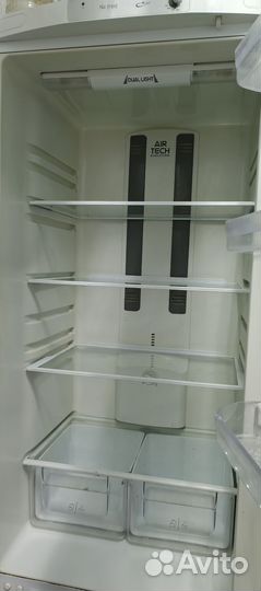 Холодильник Hotpoint ariston бу