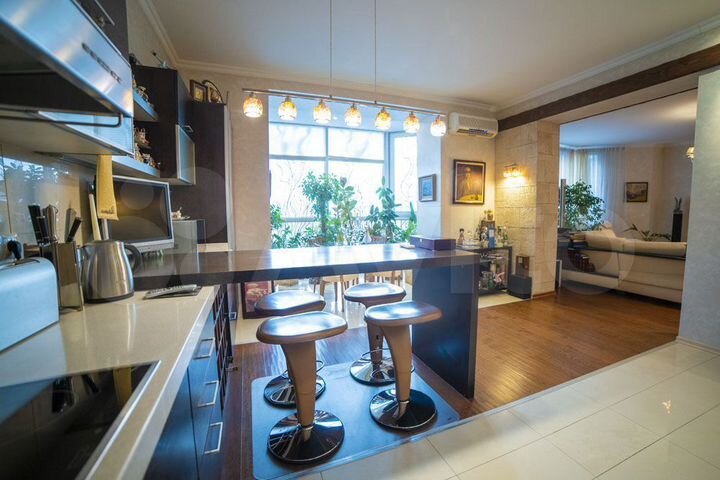 4-к. квартира, 171 м², 3/8 эт.