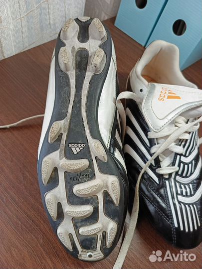 Футбольные бутсы adidas 43 размер