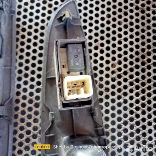 Блок управления стеклоподъемниками Toyota Mark Ii