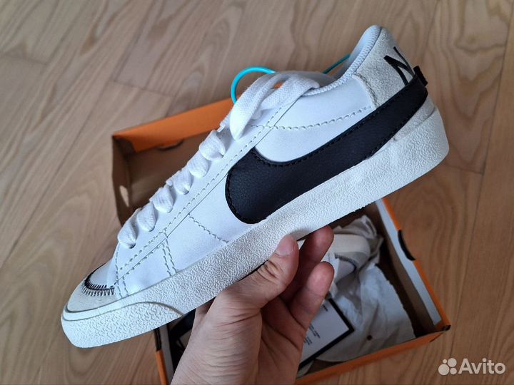 Nike blazer low 77