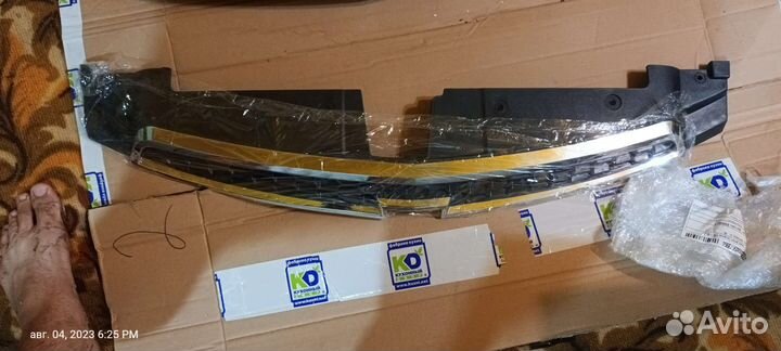 Решетка радиатора Шевроле Круз