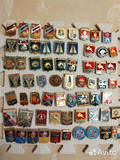 Значки гербы города СССР