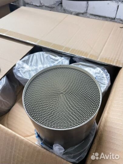 Катализатор на Бмв (500 сот)