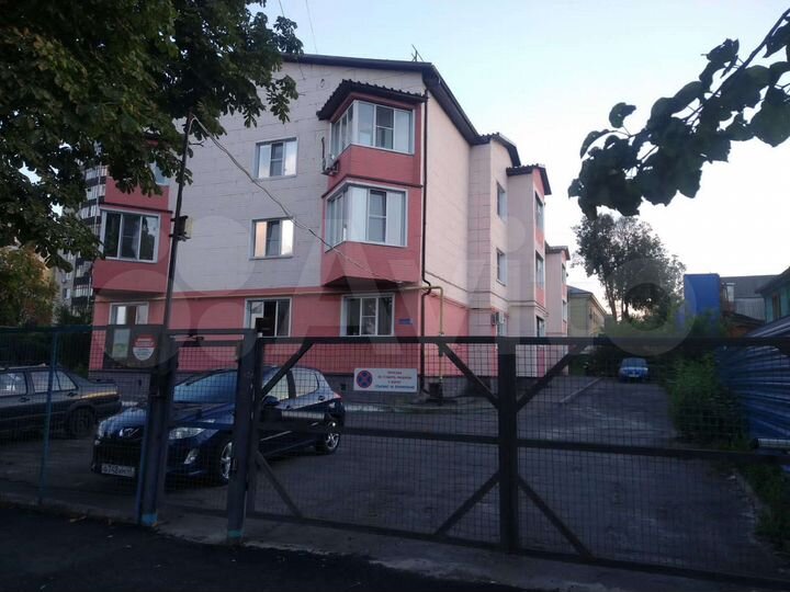 2-к. квартира, 50 м², 1/3 эт.