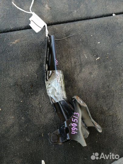 Петля капота Honda Stepwgn RK5 2010