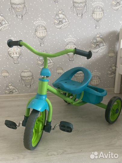 Трехколесный велосипед