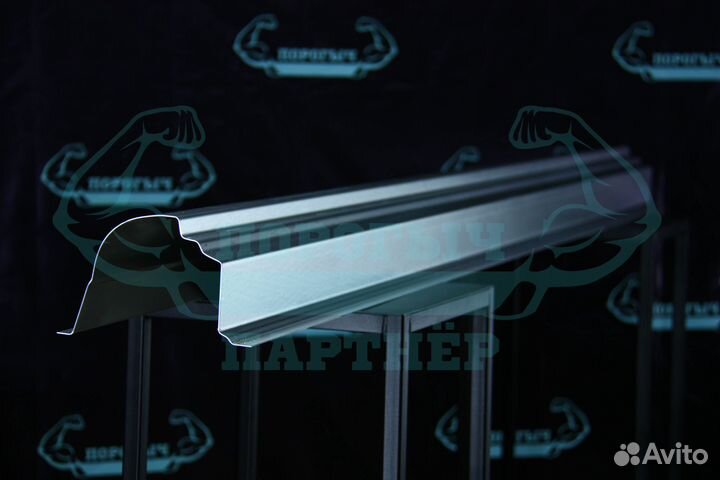 Порог Hyundai Matrix