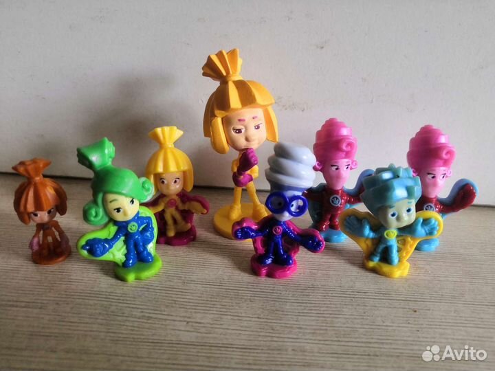 Маленькие игрушки, игрушки из киндеров