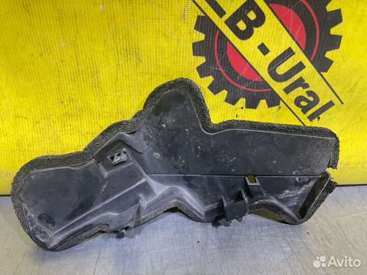 Накладка (кузов внутри) левая Toyota Auris E150