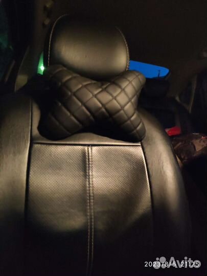 Автомобильная подушка на сиденье