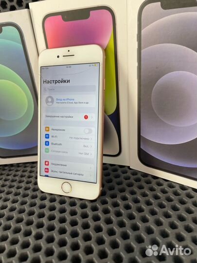 iPhone 8, 64 ГБ