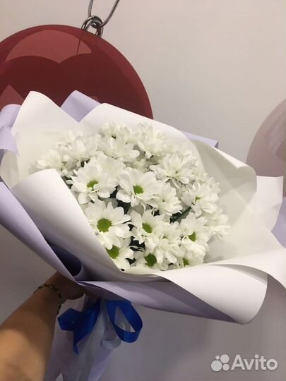 Букет цветов из хризантемы ромашка