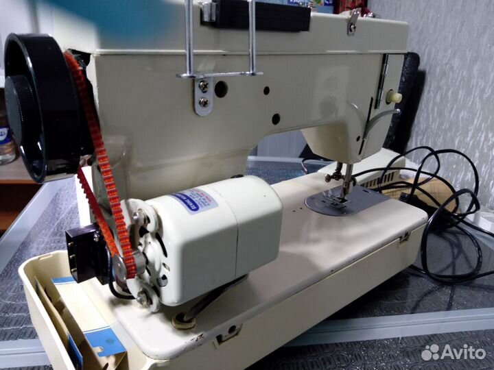Швейная машина Arrow