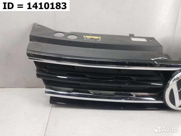 Решетка радиатора Volkswagen Tiguan