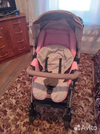 Прогулочная коляска