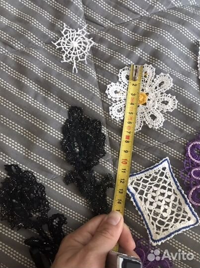 Вязаные элементы декора